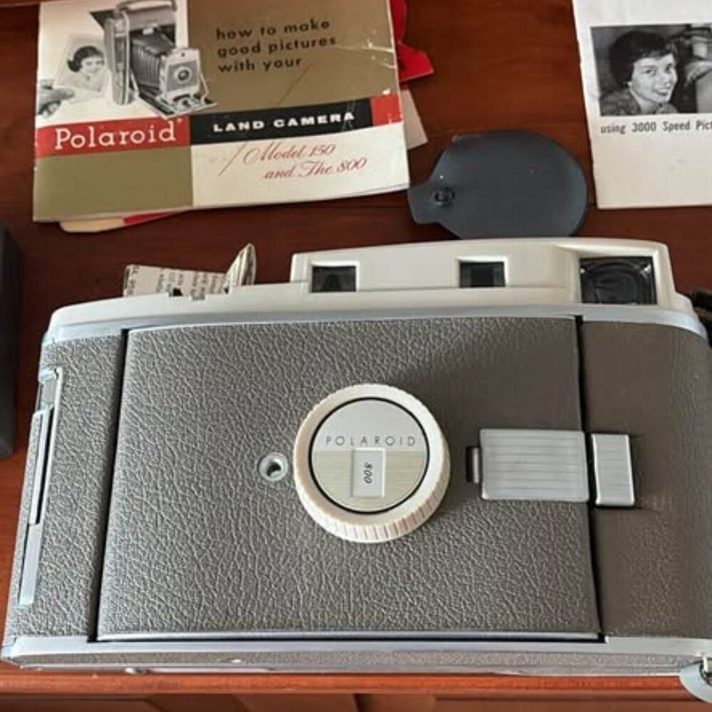 Vintage Polaroid Camera Set w Leather Case